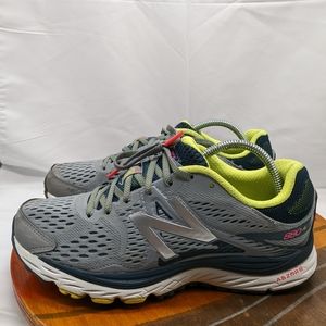 New Balance 880v6 men's 7.5 women's size 9